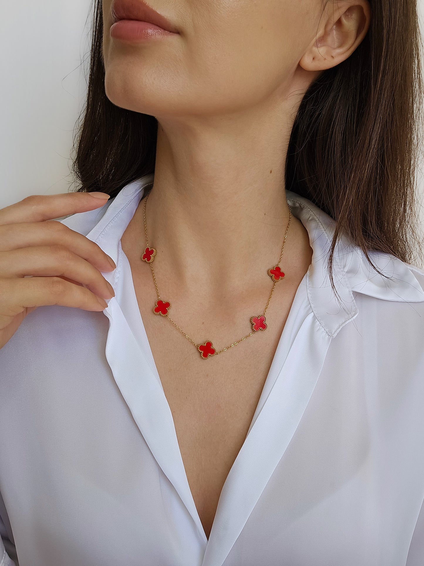 The Clover Charm Necklace