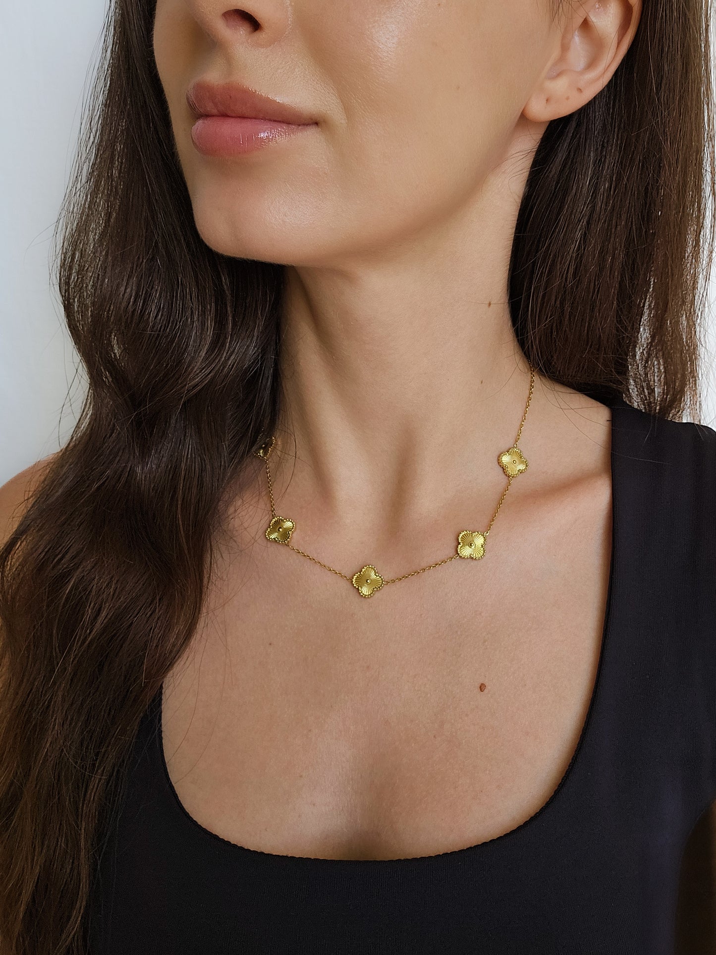 The Clover Charm Necklace