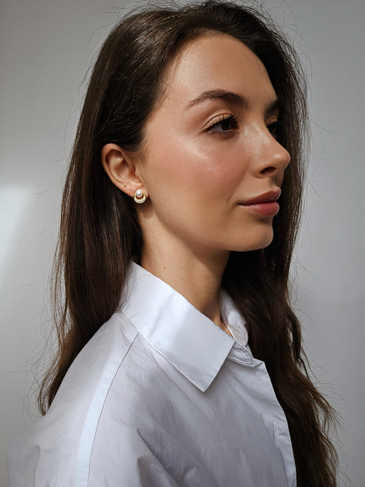 Pearl and Crystal Teardrop Studs - SABI STORE