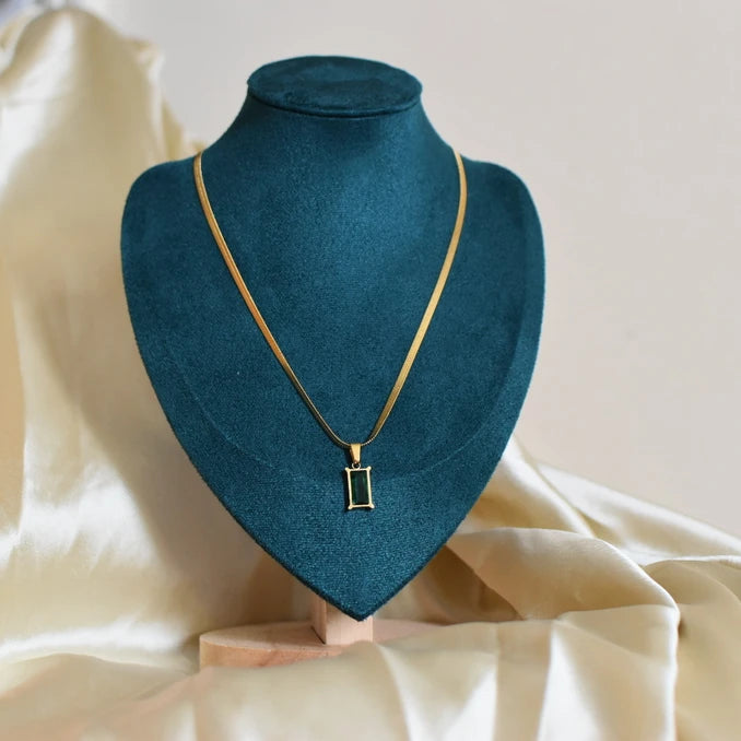 Emerald Radiance Necklace