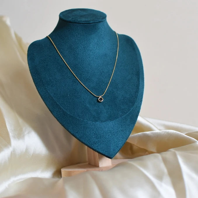 The Minimalist Gold Circle Necklace