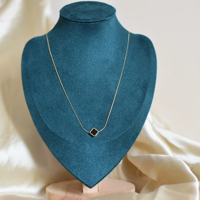 The Midnight Clover Necklace 2