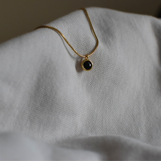 The Minimalist Gold Circle Necklace