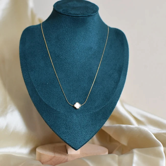 The Midnight Clover Necklace 2