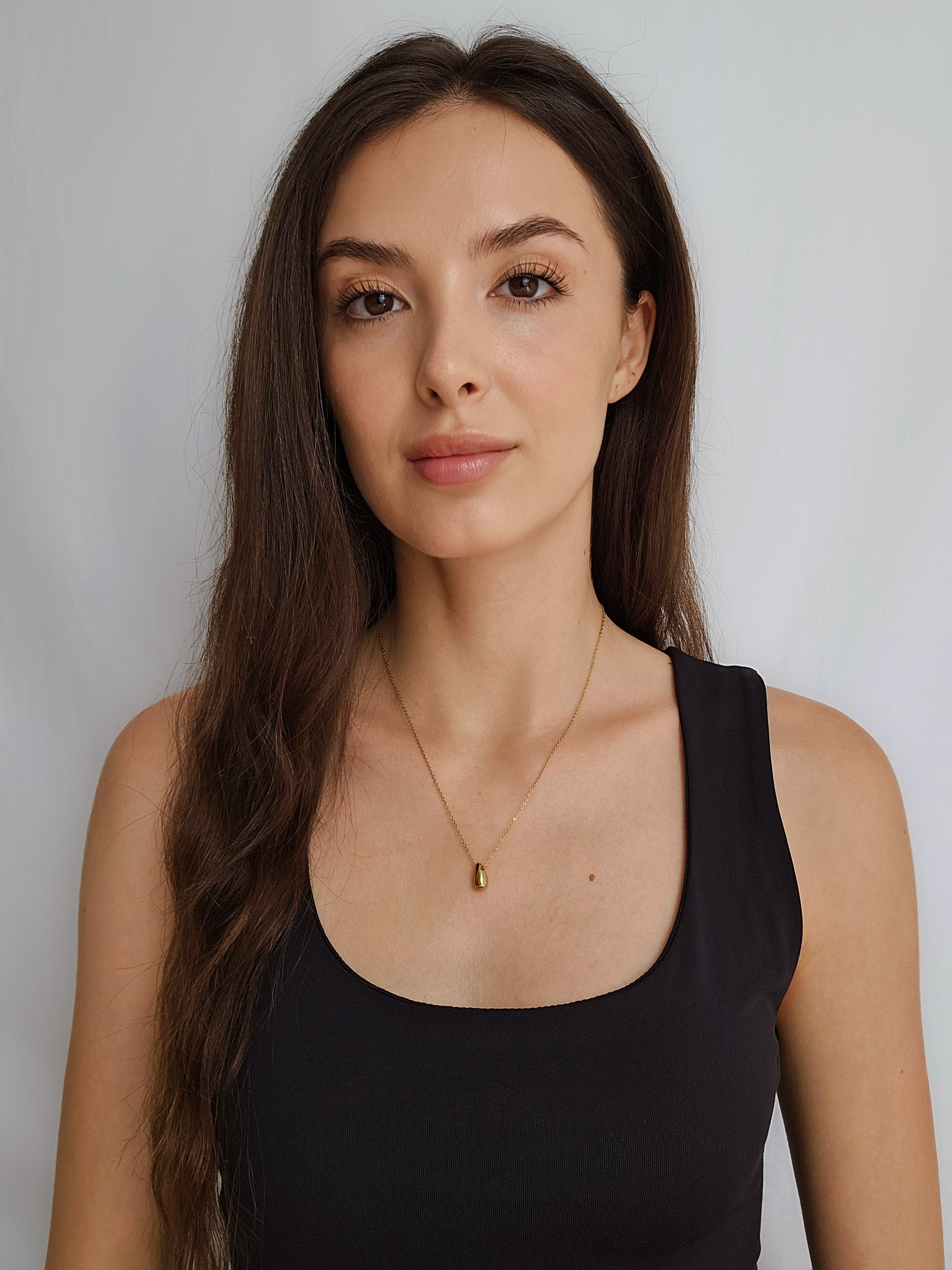 The Golden Teardrop Necklace – SABI STORE