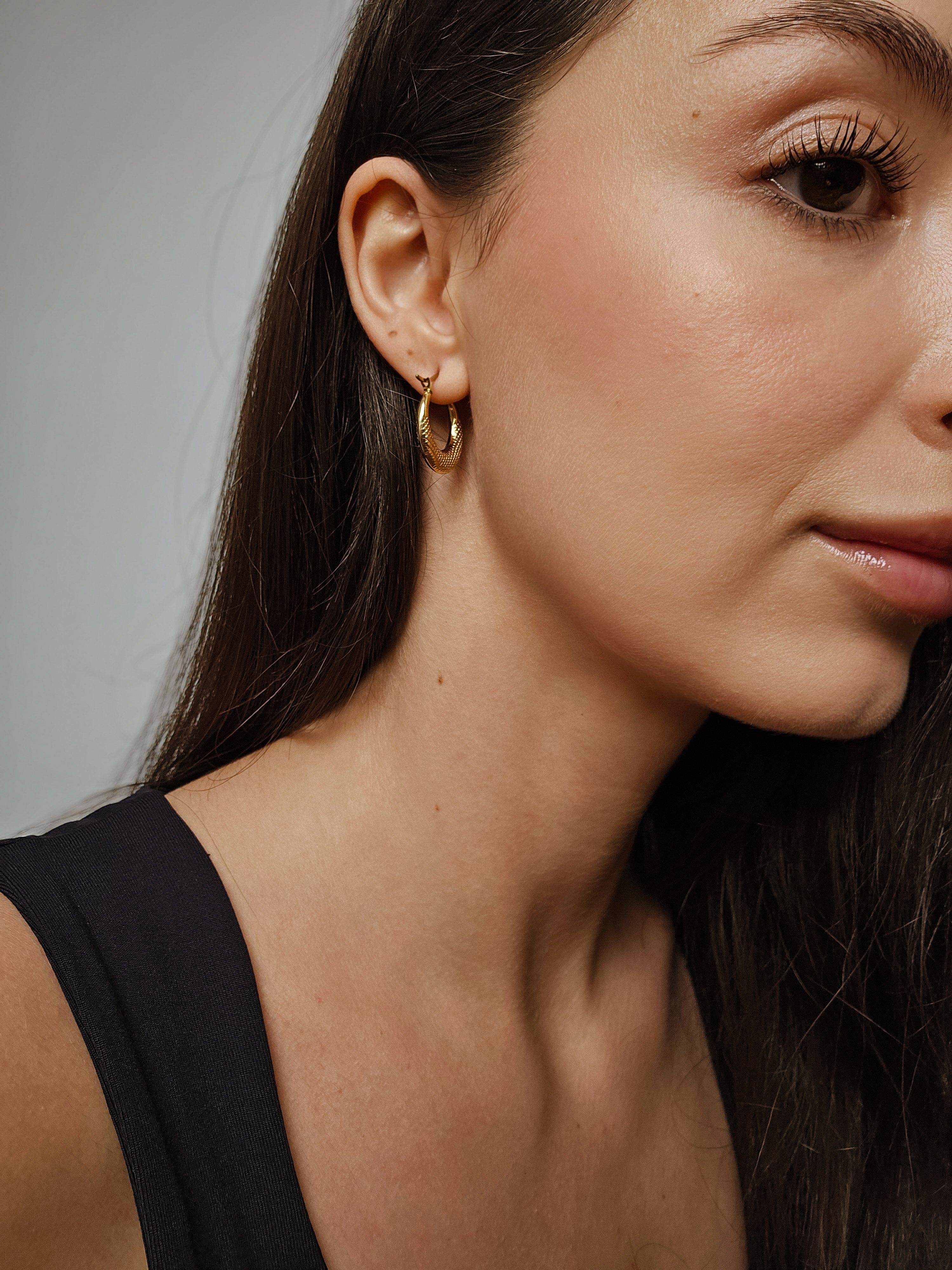 Textured Crescent Hoops - SABI STORE