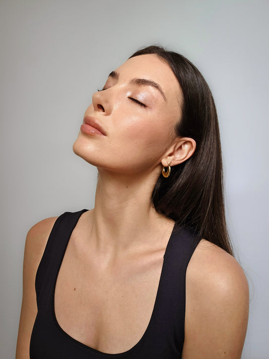 Sculpted Curve Hoops
