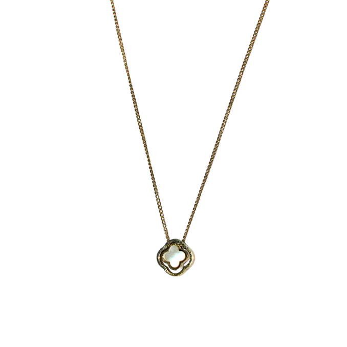 The Elegant Clover Pendant Necklace