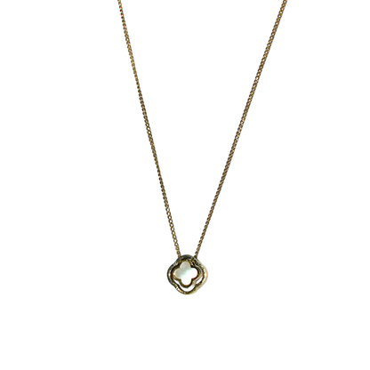 The Elegant Clover Pendant Necklace